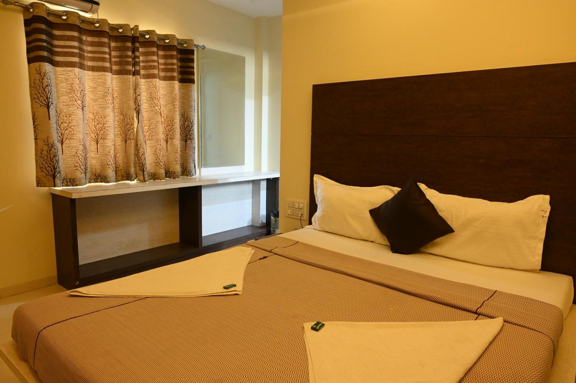 Hotel Ramkrishna Inn Kolhapur Exterior photo
